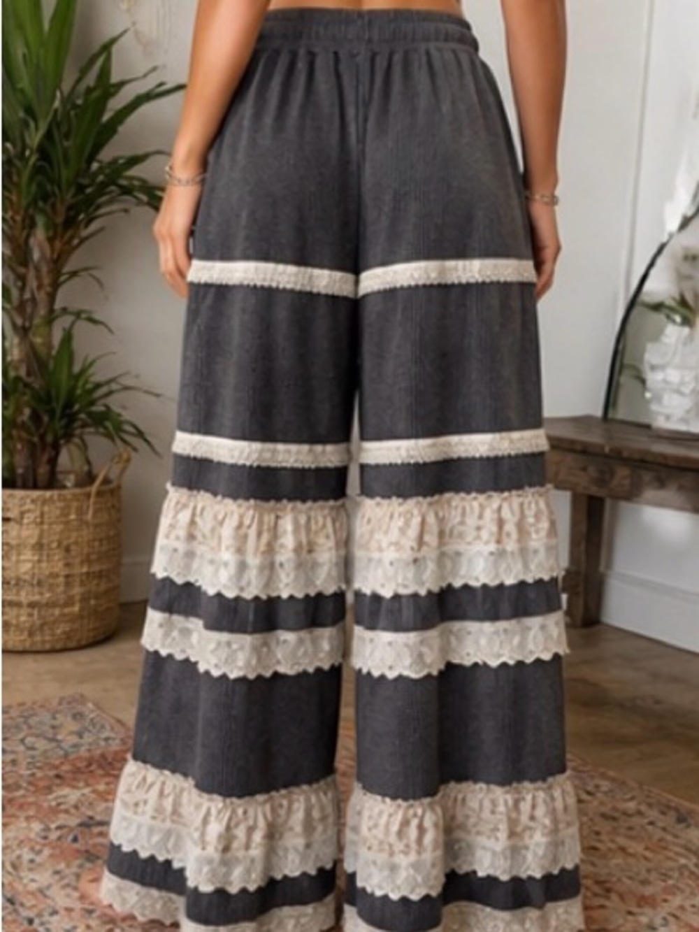 POL Lace Tiered Boho Pants – Skirt Overlay Look” Size S waist 19’ - NWOT - Picture 2 of 2